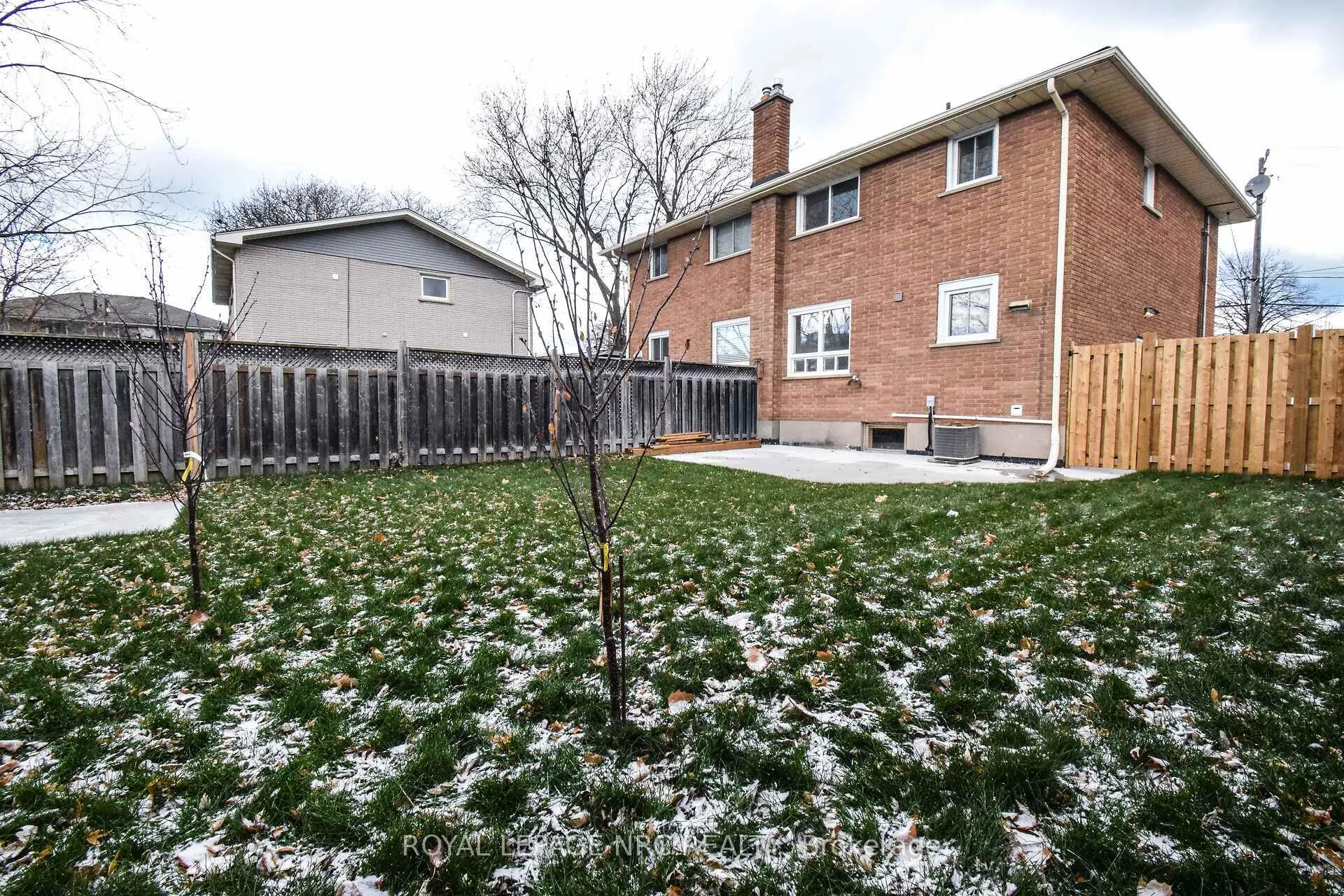 Photo 33 of 256 Scott Street, St. Catharines, Fairview — HOMEH