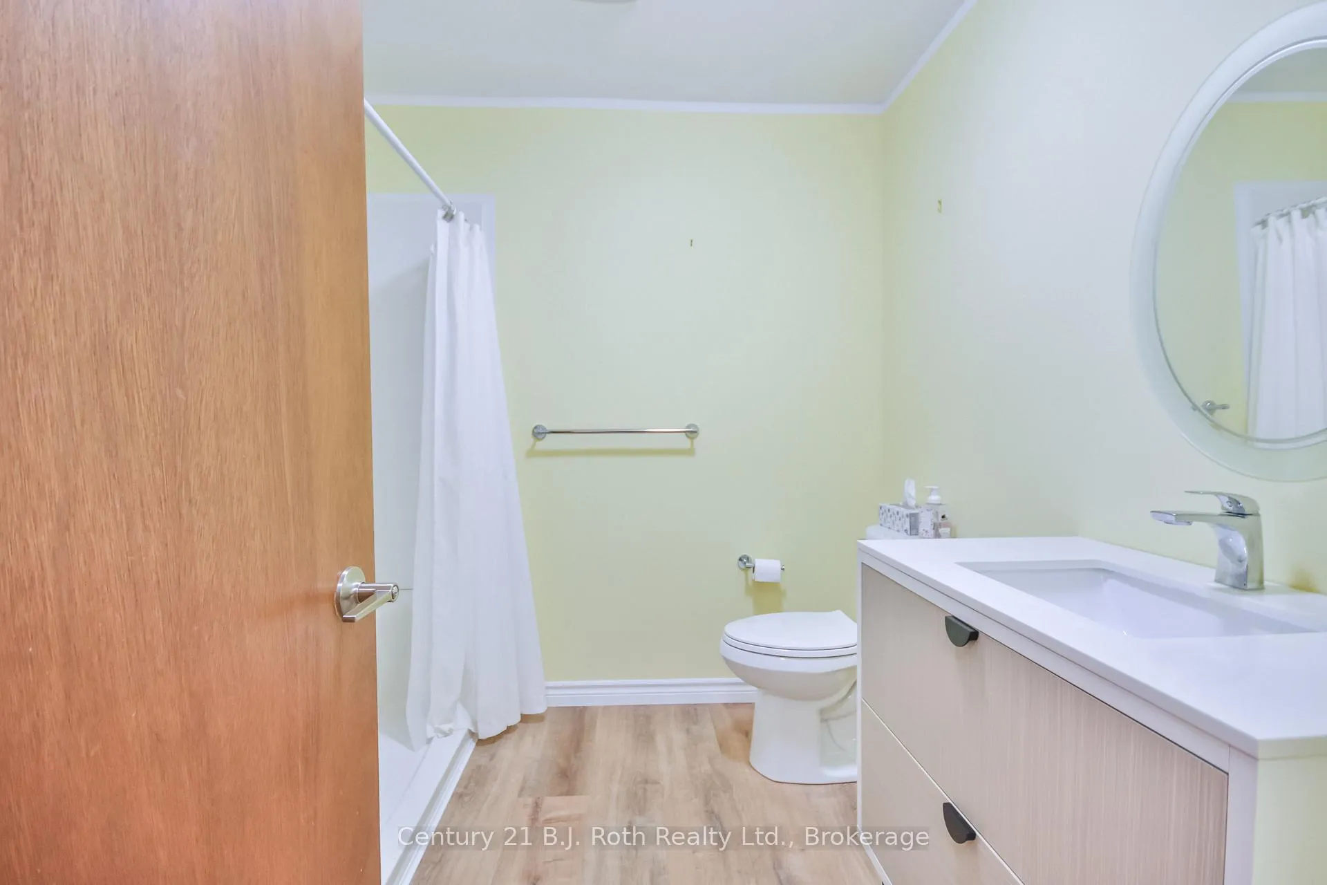 Photo 11 of 864 Midland Point Road, Midland — HOMEH