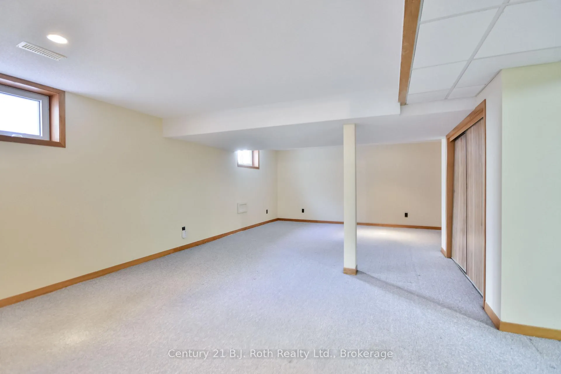 Photo 12 of 864 Midland Point Road, Midland — HOMEH