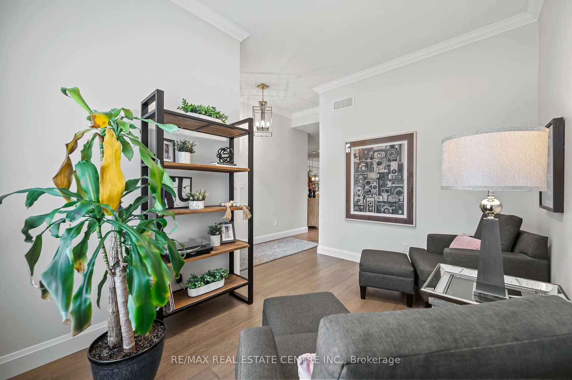 Photo 7 of Unit 8, 59 Cedar Street, Brant, Paris — HOMEH