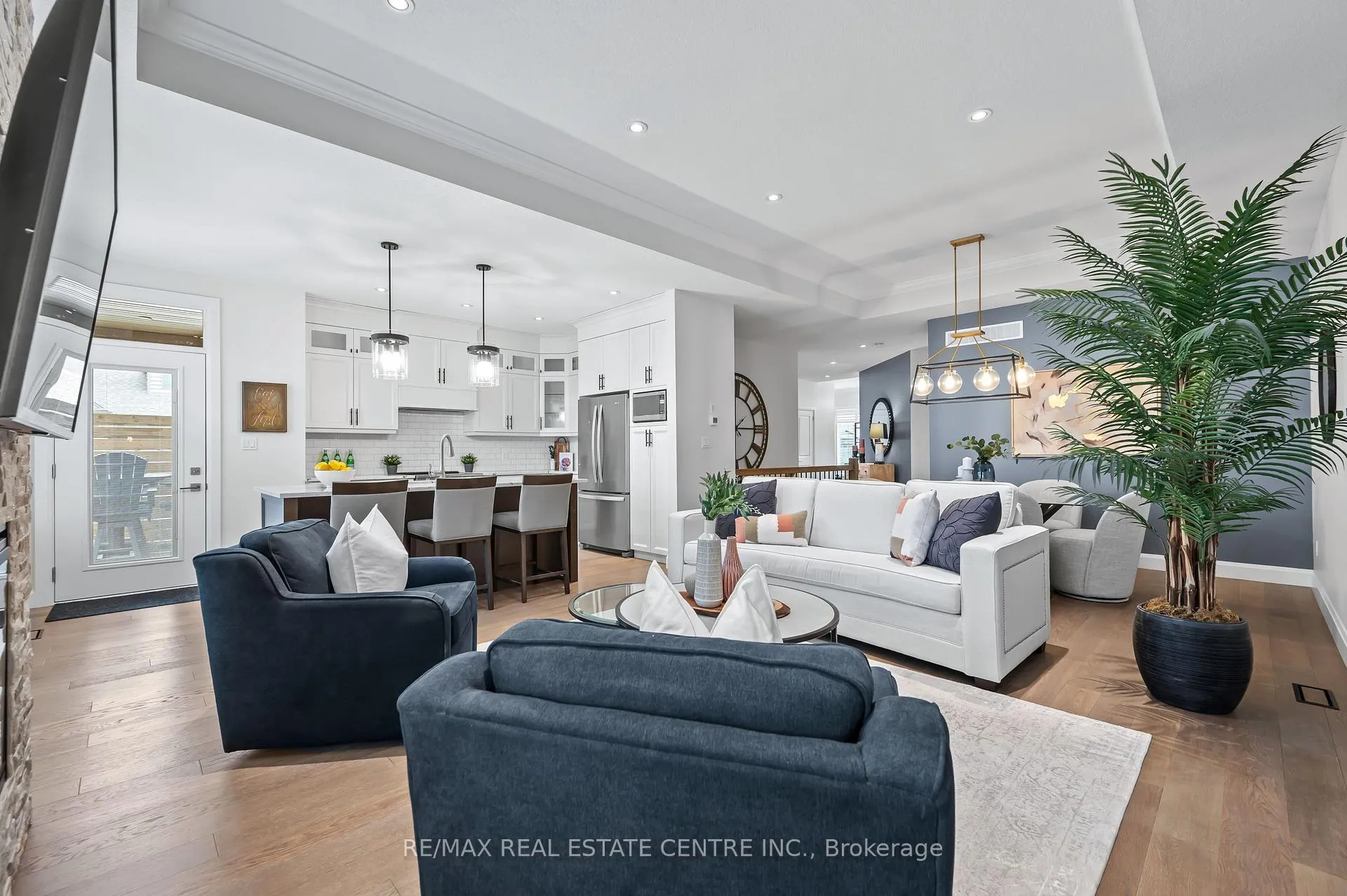 Photo 9 of Unit 8, 59 Cedar Street, Brant, Paris — HOMEH