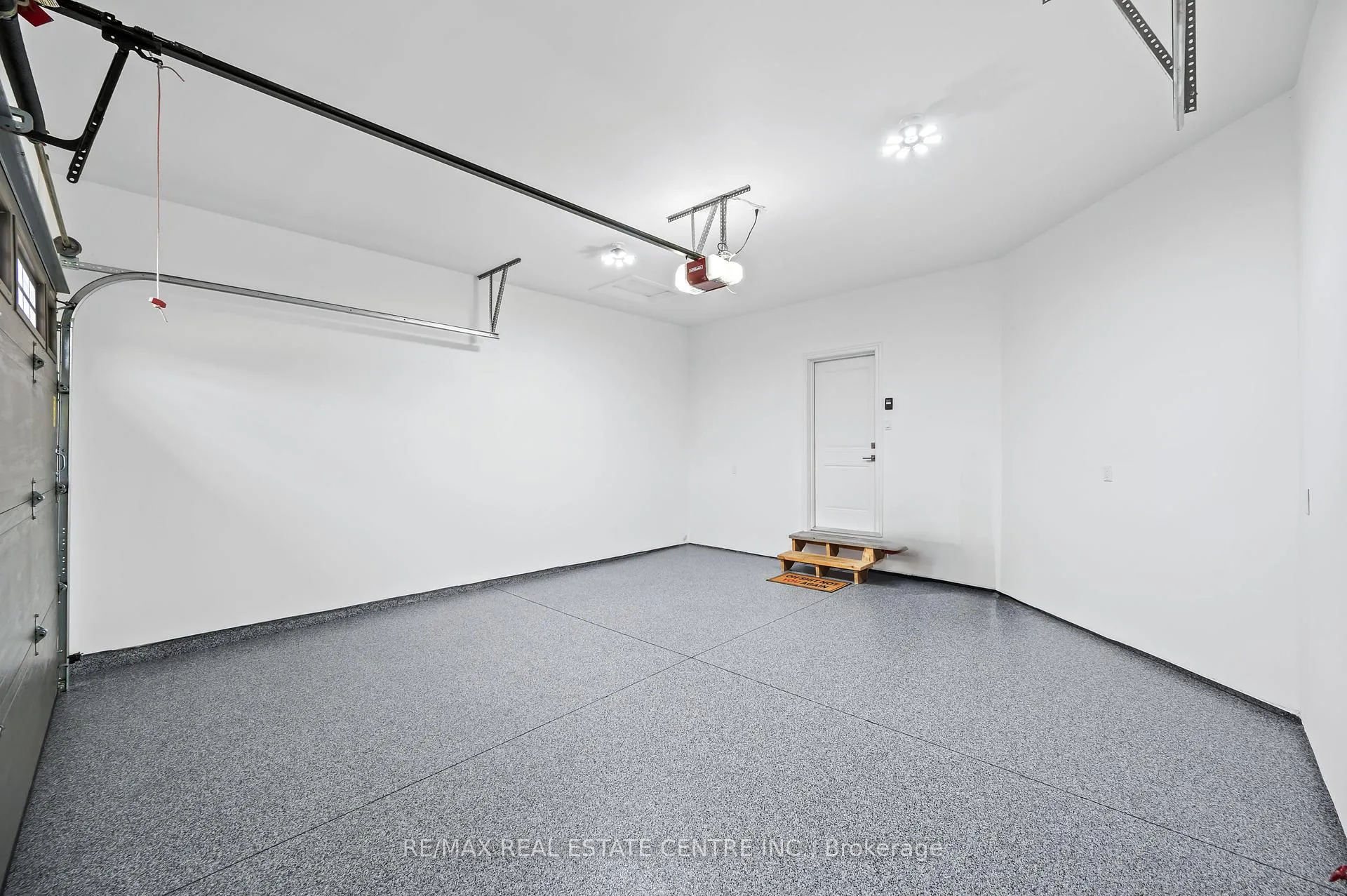 Photo 33 of Unit 8, 59 Cedar Street, Brant, Paris — HOMEH