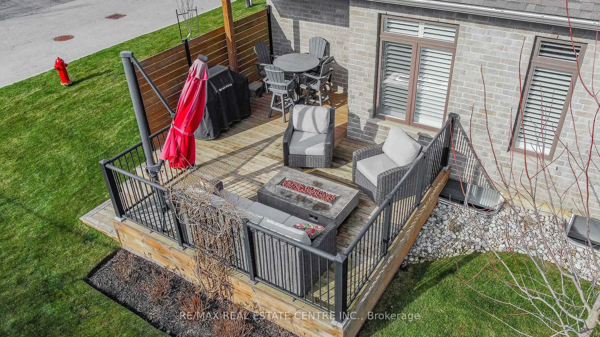 Photo 46 of Unit 8, 59 Cedar Street, Brant, Paris — HOMEH