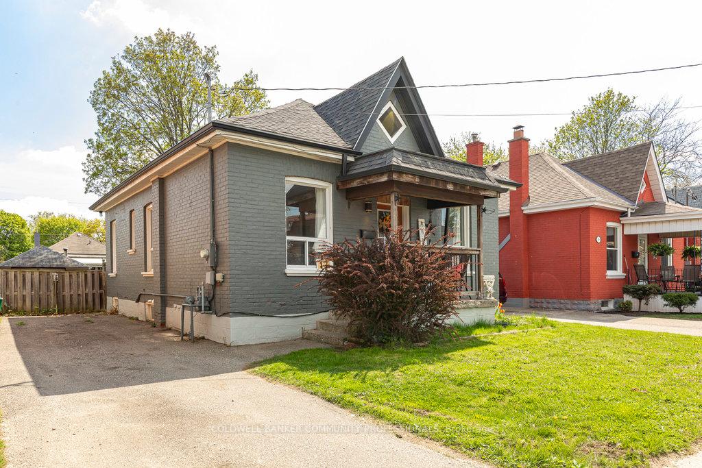 Photo 2 of 17 Edward Street, Brant, Brantford Twp — HOMEH