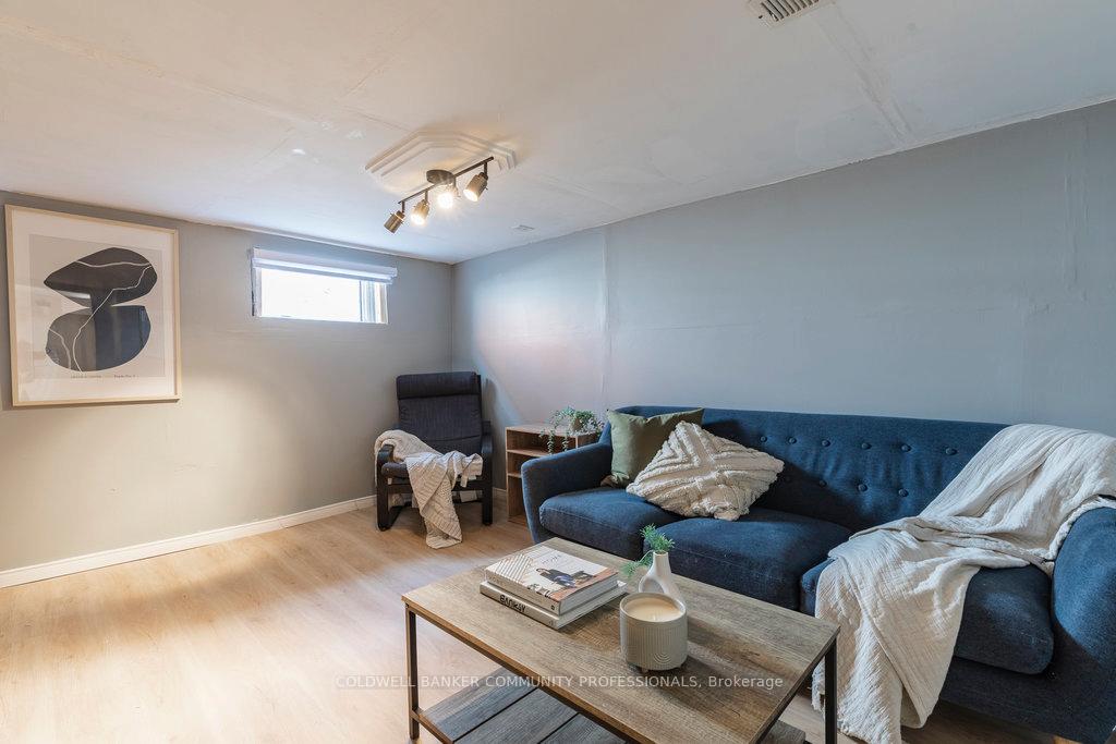 Photo 37 of 17 Edward Street, Brant, Brantford Twp — HOMEH