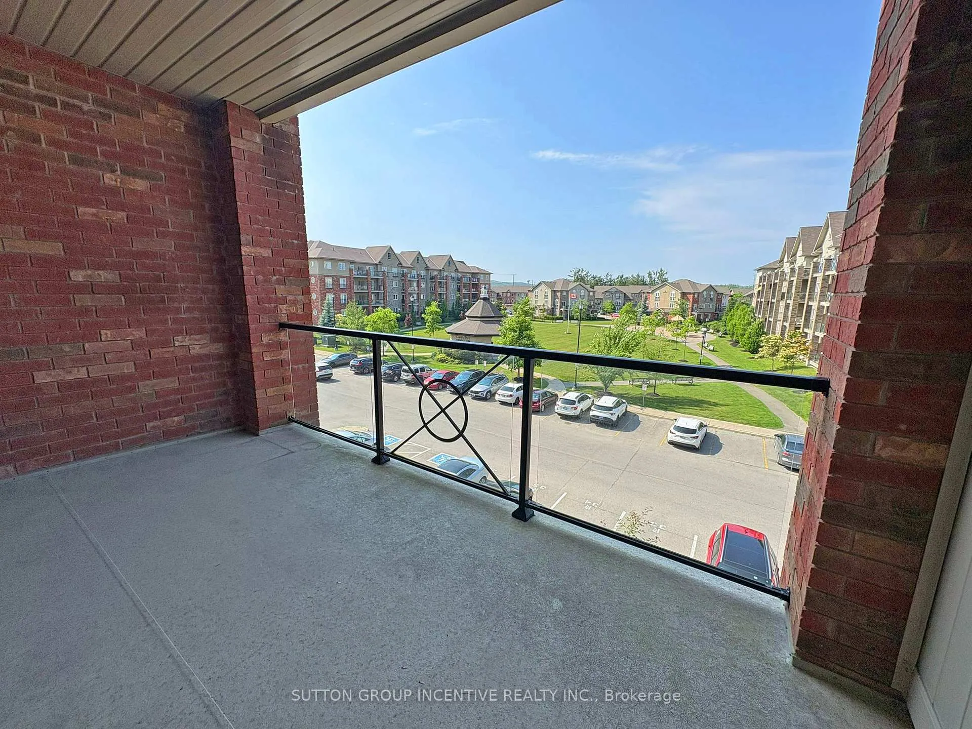 Photo 1 of 43 Ferndale Drive S, Barrie, Ardagh — HOMEH