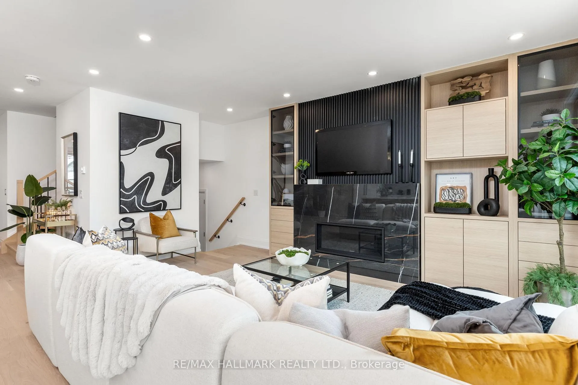 Photo 5 of 68 Rhodes Avenue, Toronto, Greenwood-Coxwell — HOMEH