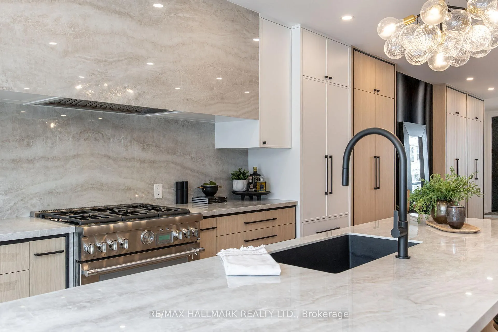 Photo 10 of 68 Rhodes Avenue, Toronto, Greenwood-Coxwell — HOMEH