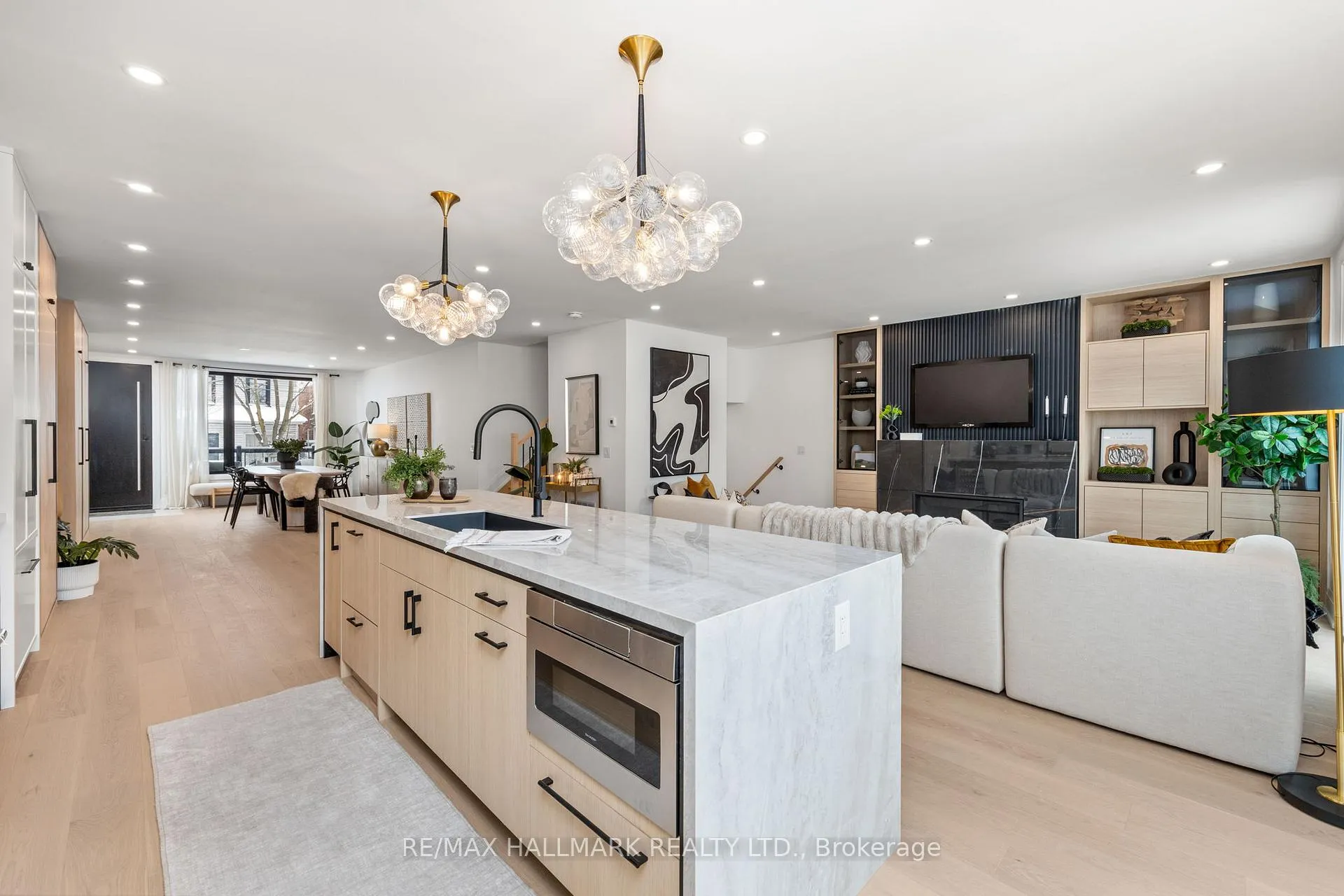 Photo 13 of 68 Rhodes Avenue, Toronto, Greenwood-Coxwell — HOMEH