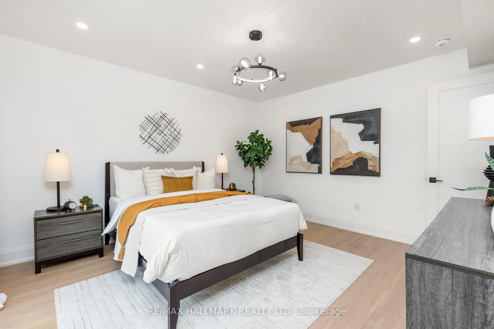 Photo 17 of 68 Rhodes Avenue, Toronto, Greenwood-Coxwell — HOMEH