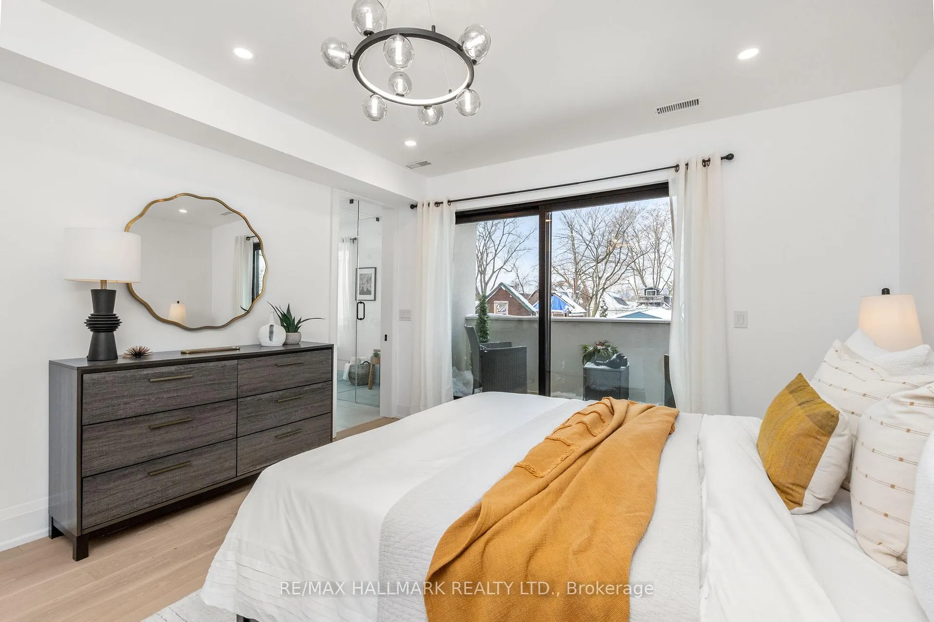 Photo 18 of 68 Rhodes Avenue, Toronto, Greenwood-Coxwell — HOMEH