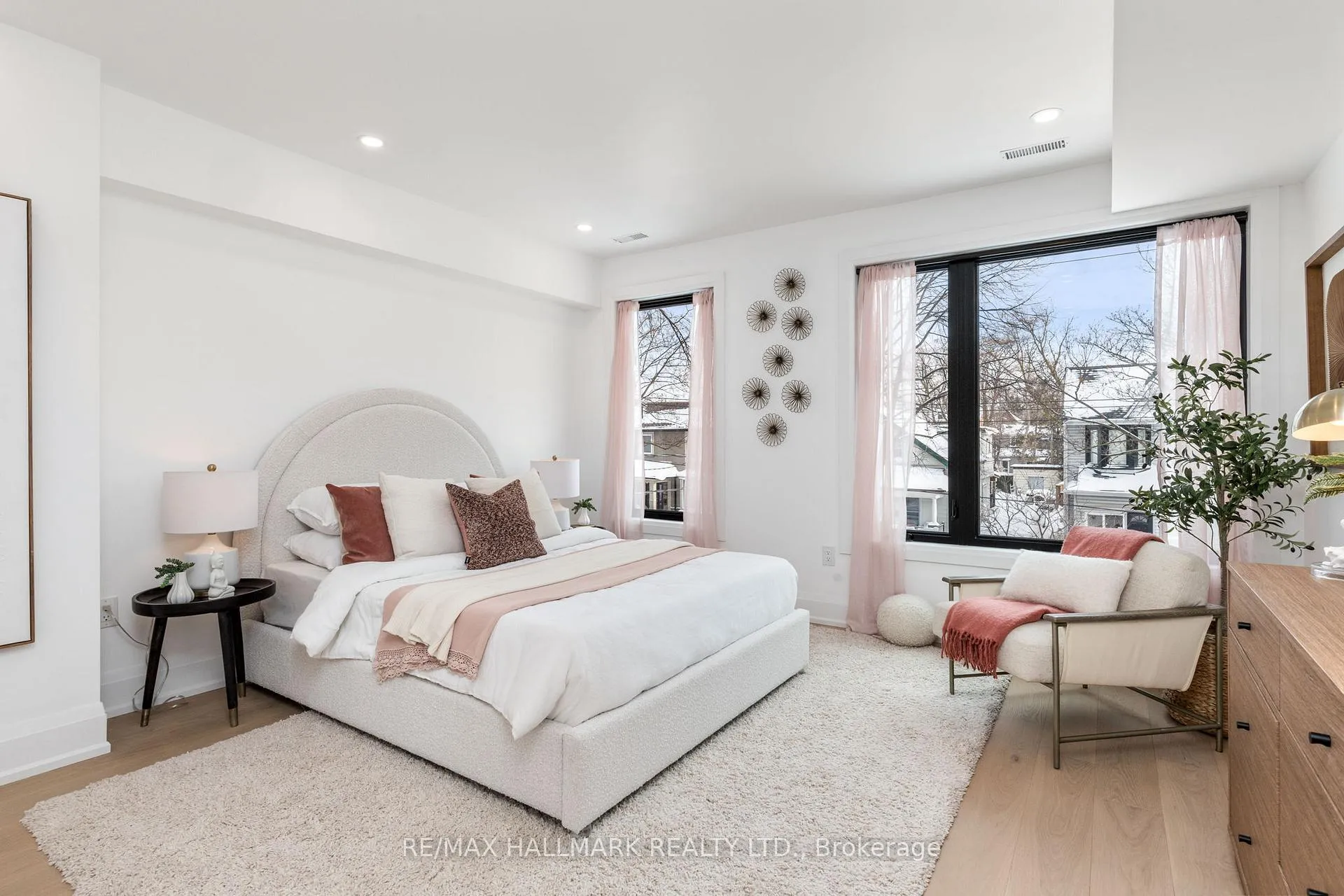 Photo 22 of 68 Rhodes Avenue, Toronto, Greenwood-Coxwell — HOMEH