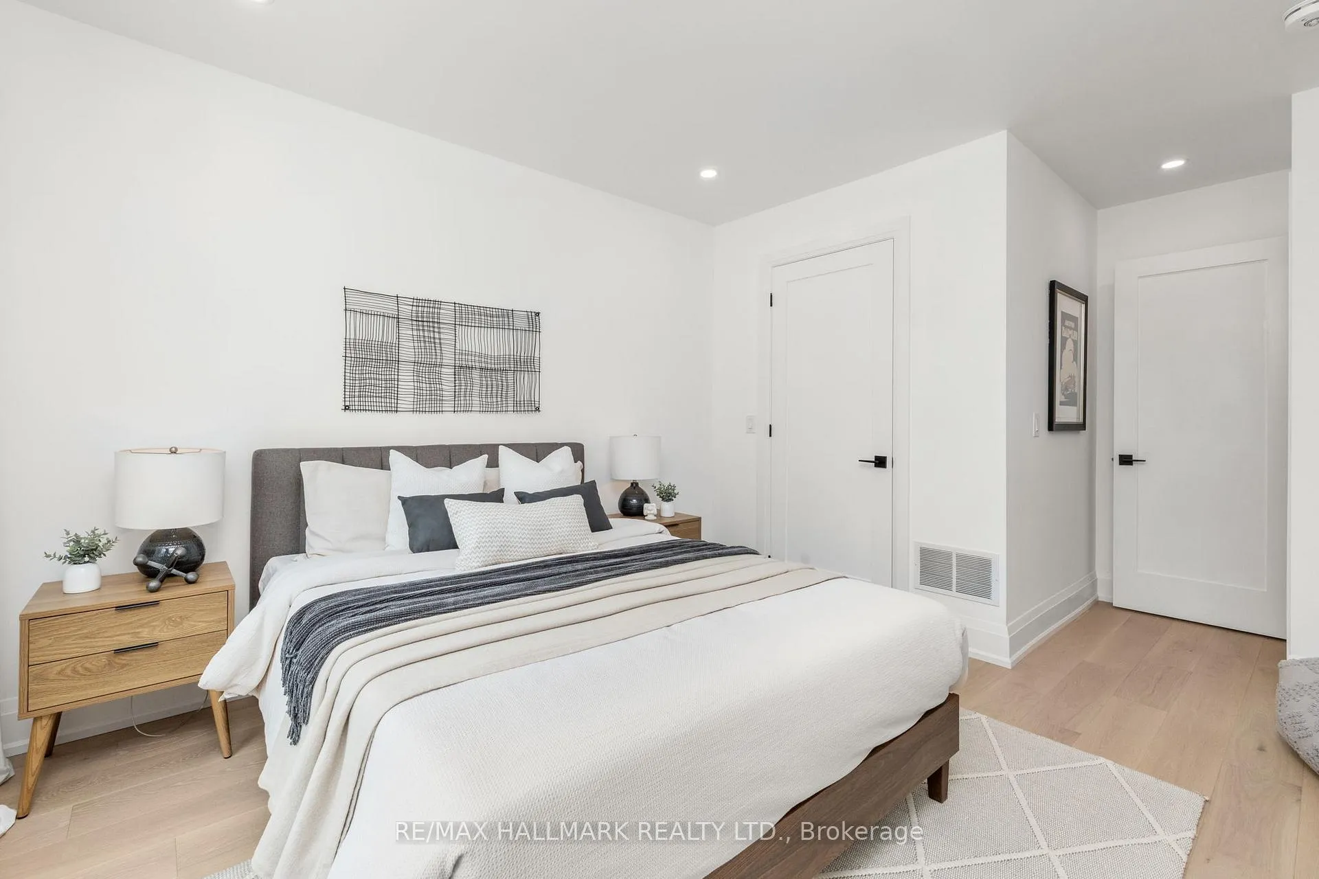 Photo 25 of 68 Rhodes Avenue, Toronto, Greenwood-Coxwell — HOMEH