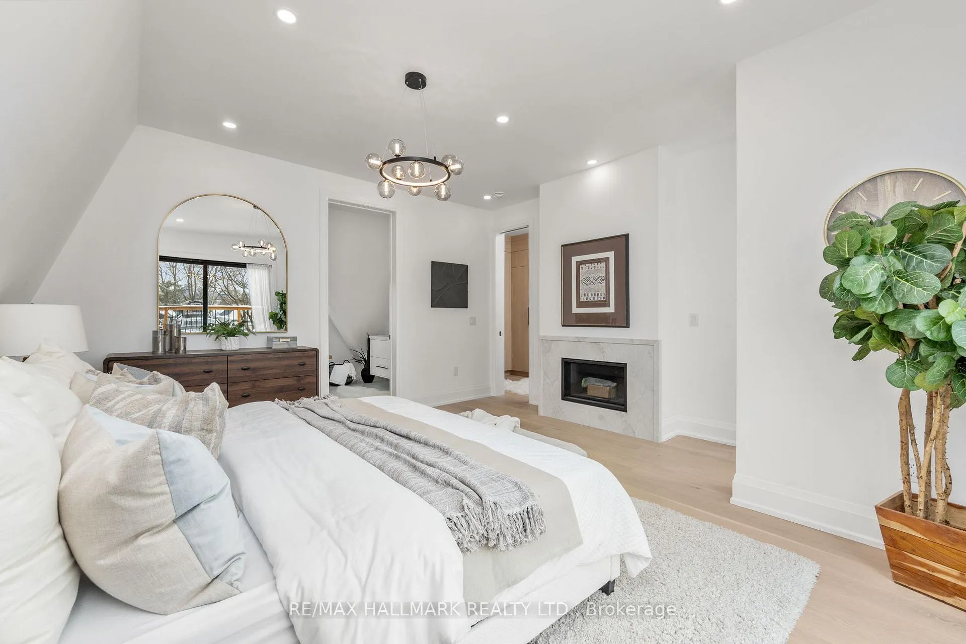 Photo 29 of 68 Rhodes Avenue, Toronto, Greenwood-Coxwell — HOMEH