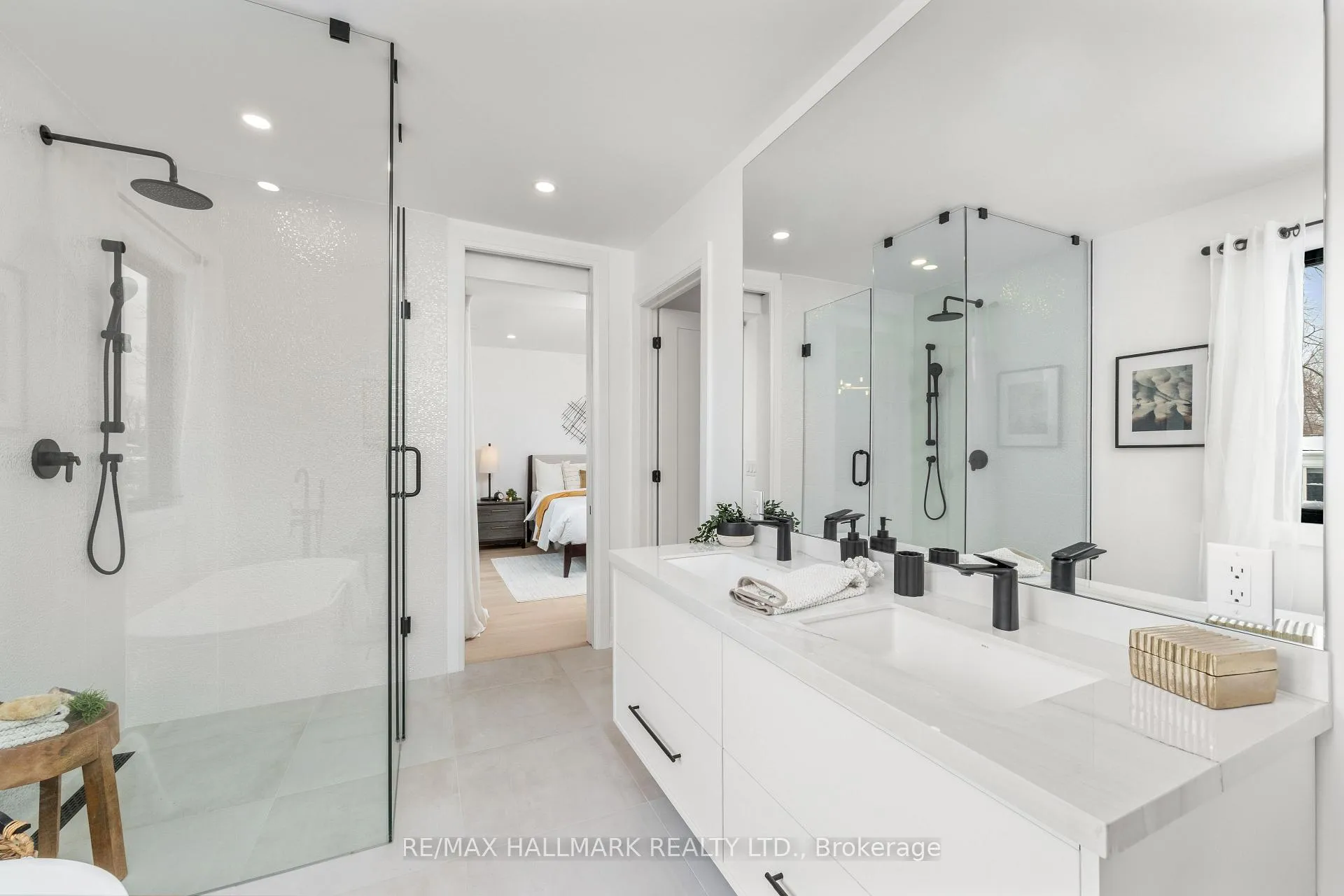 Photo 32 of 68 Rhodes Avenue, Toronto, Greenwood-Coxwell — HOMEH