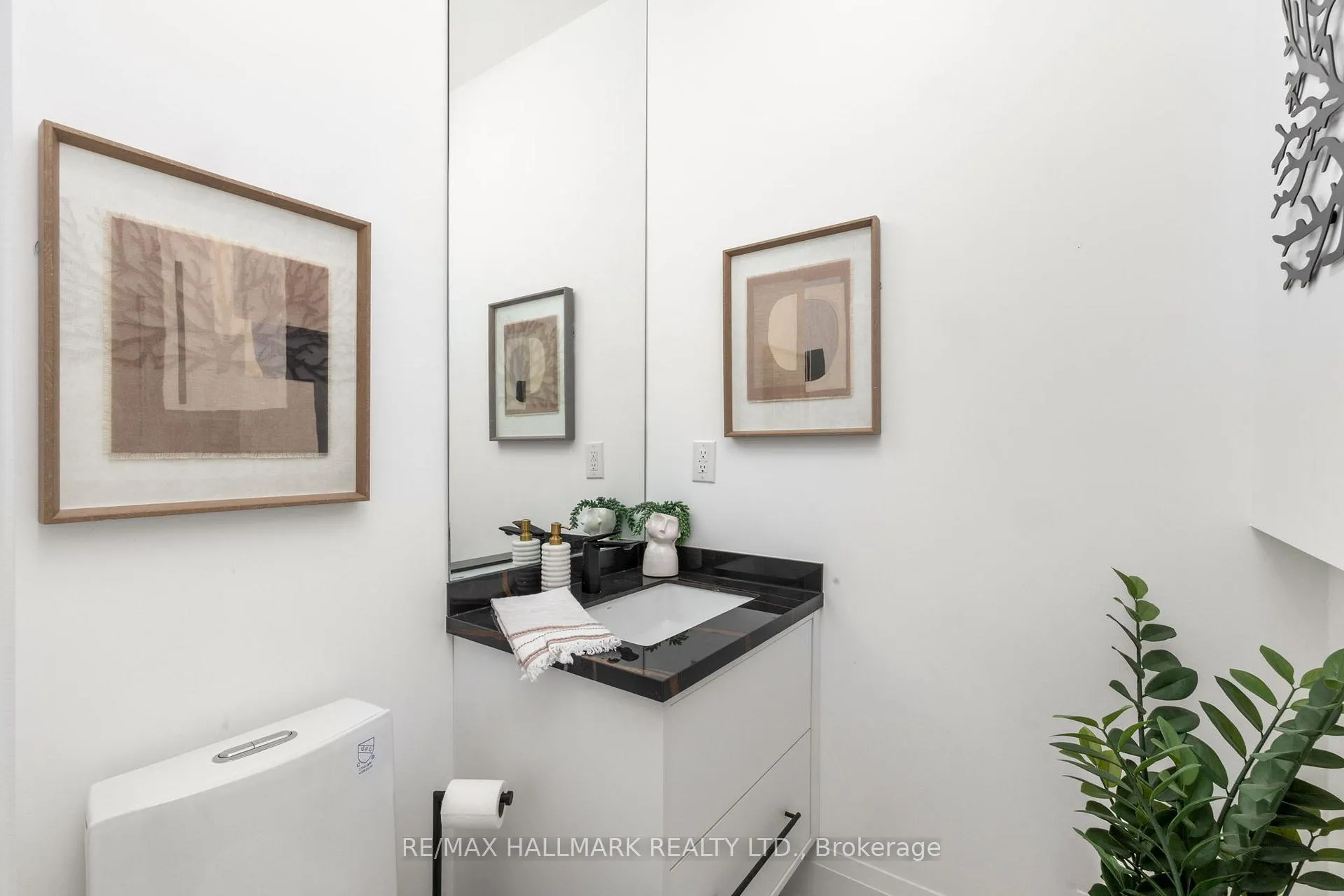 Photo 37 of 68 Rhodes Avenue, Toronto, Greenwood-Coxwell — HOMEH