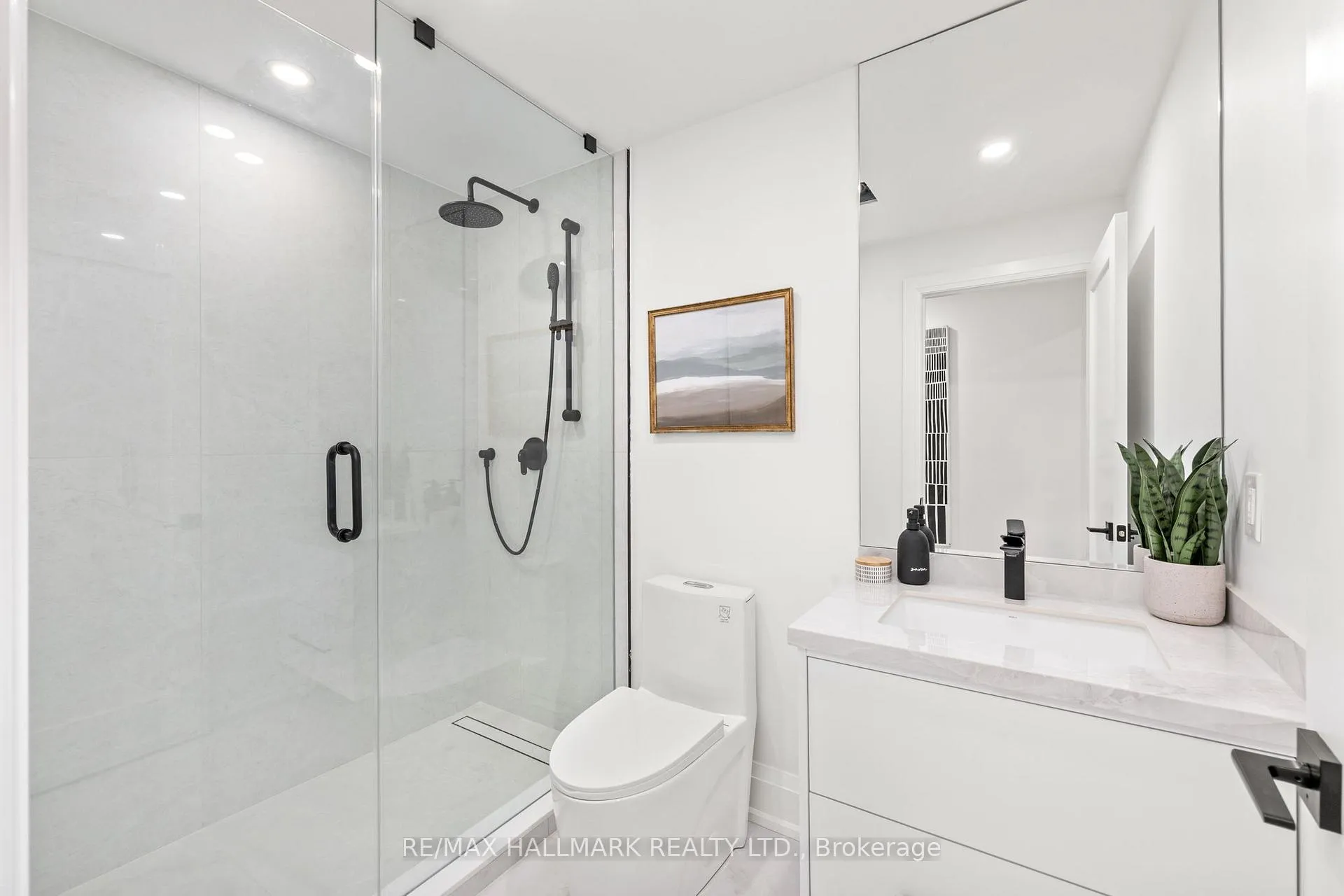 Photo 39 of 68 Rhodes Avenue, Toronto, Greenwood-Coxwell — HOMEH