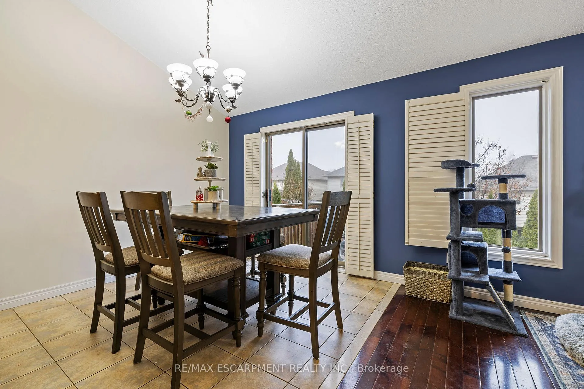 Photo 10 of 76 Redfern Avenue, Hamilton, Mountview — HOMEH