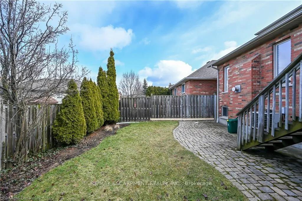 Photo 35 of 76 Redfern Avenue, Hamilton, Mountview — HOMEH