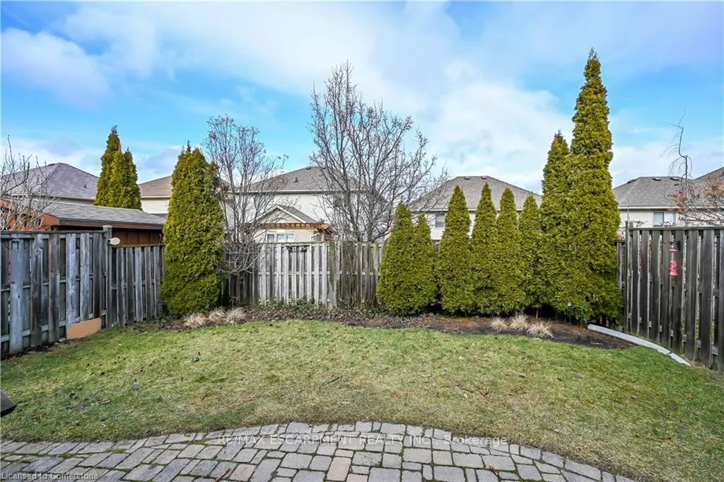 Photo 37 of 76 Redfern Avenue, Hamilton, Mountview — HOMEH