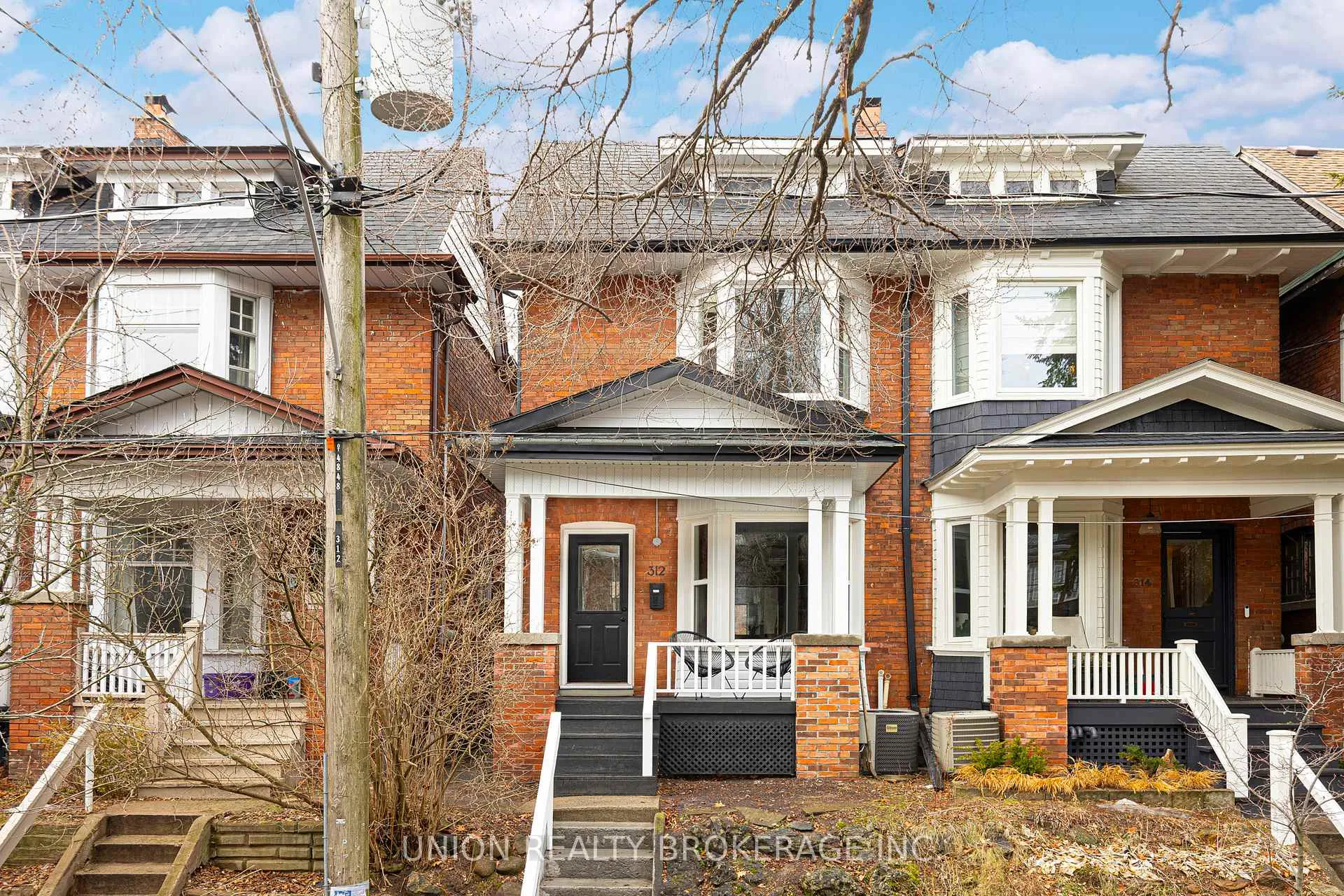 Photo 2 of 312 Willow Avenue, Toronto, The Beaches — HOMEH