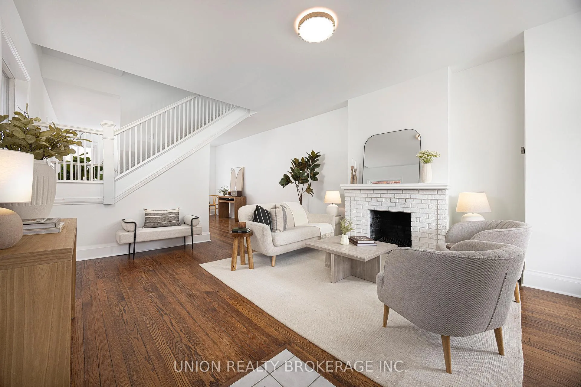 Photo 5 of 312 Willow Avenue, Toronto, The Beaches — HOMEH