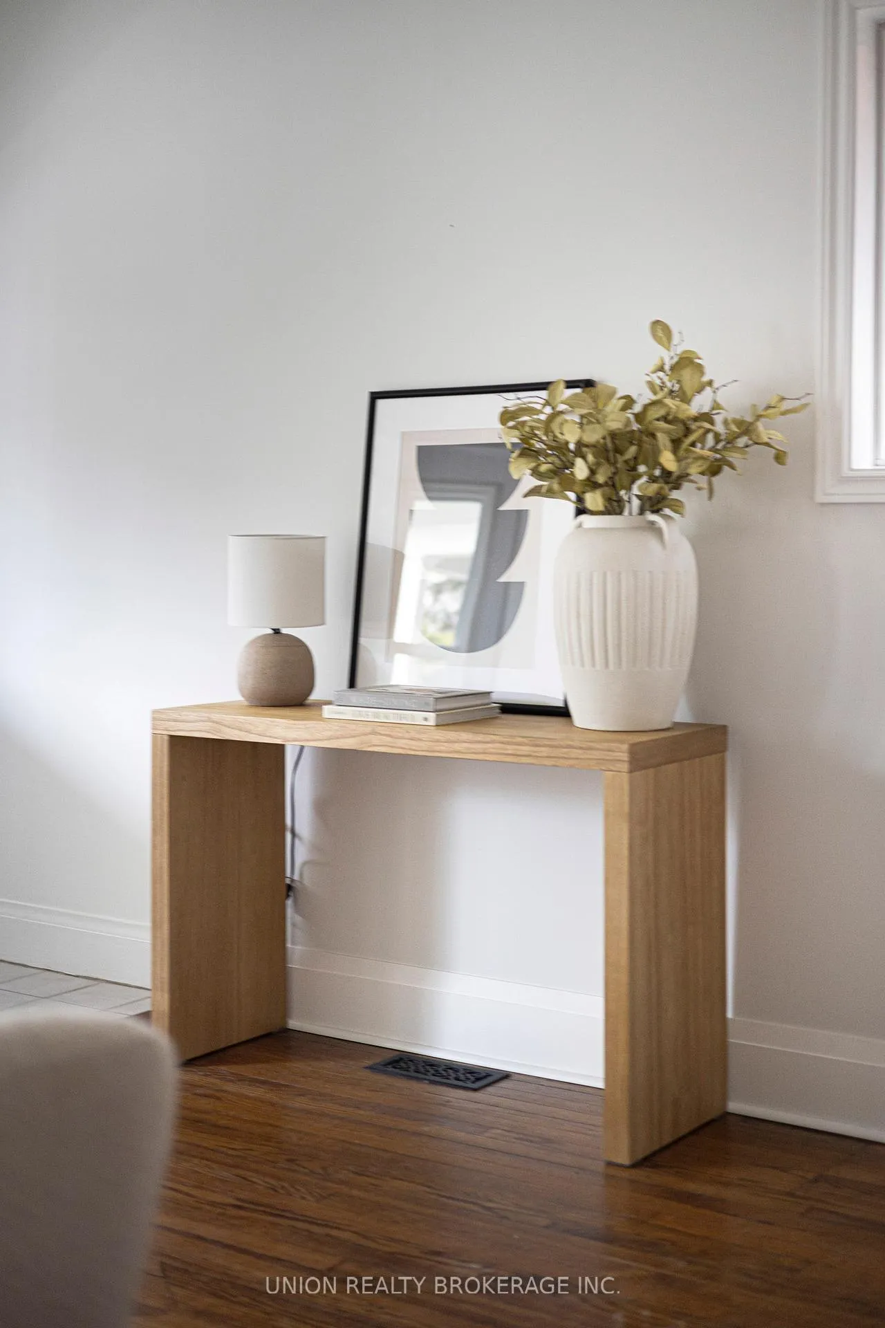 Photo 15 of 312 Willow Avenue, Toronto, The Beaches — HOMEH