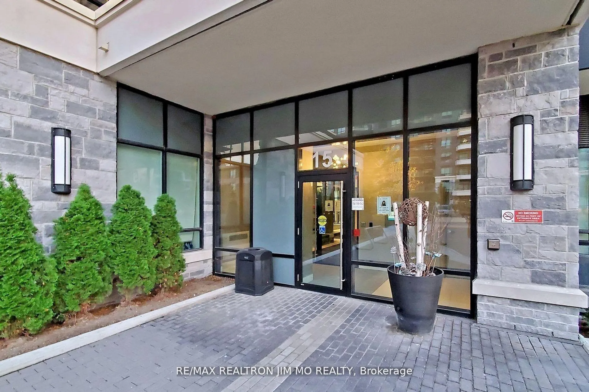 Photo 6 of Unit 2801, 15 Water Walk Drive, Markham, Unionville — HOMEH
