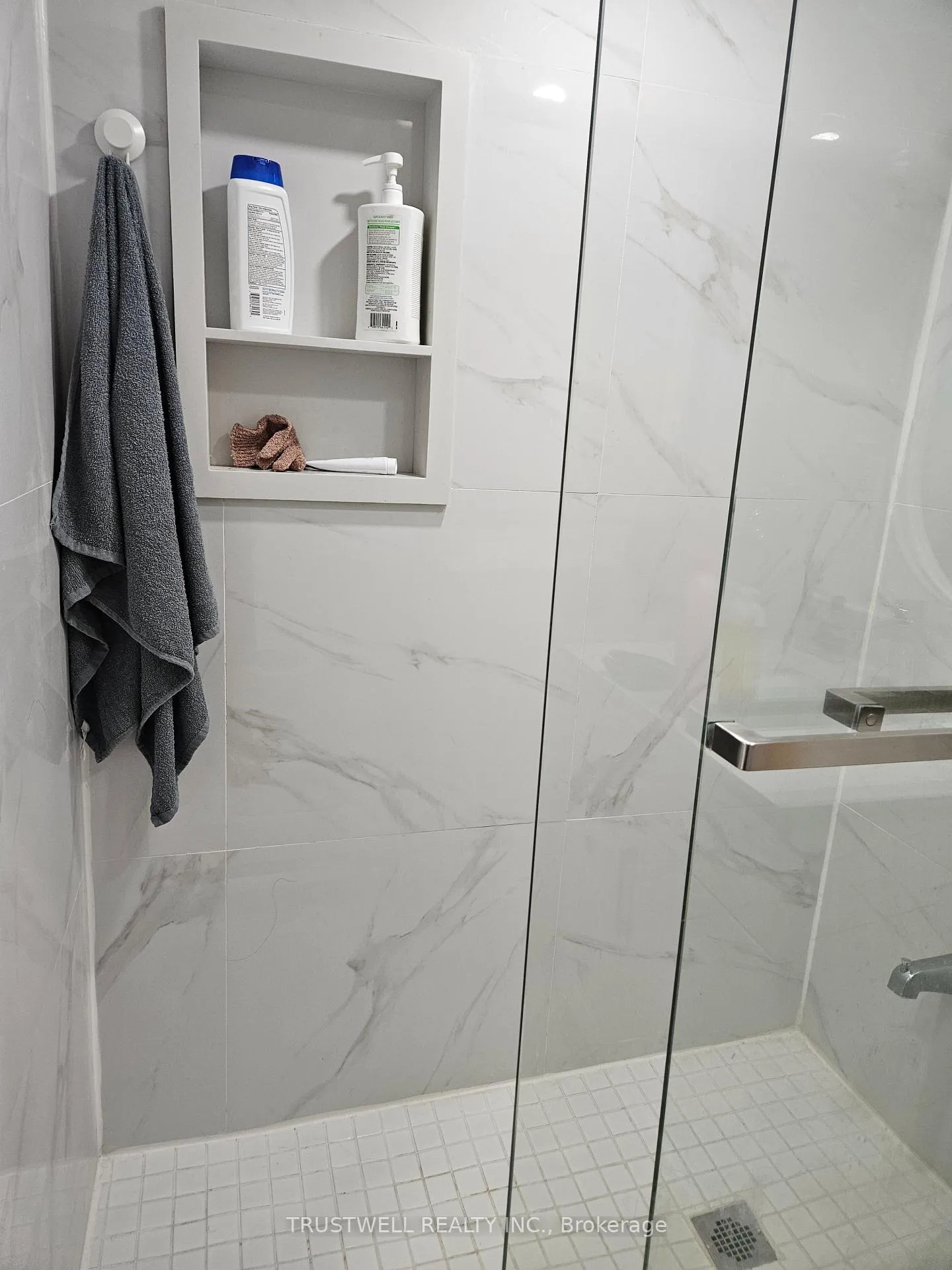 Photo 18 of Unit Bsmt, 37 Woodward Crescent, Ajax, Central — HOMEH