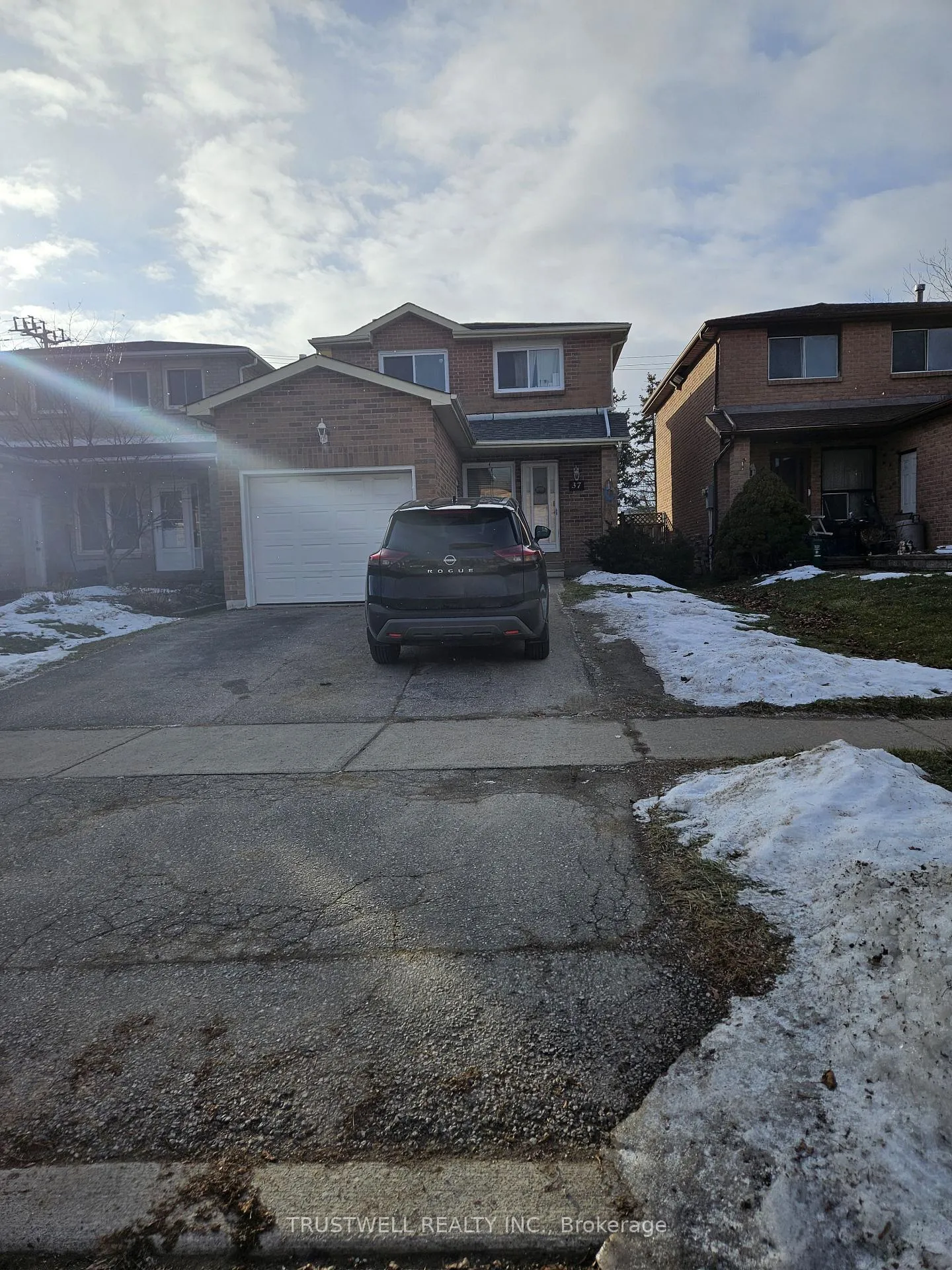 Photo 22 of Unit Bsmt, 37 Woodward Crescent, Ajax, Central — HOMEH