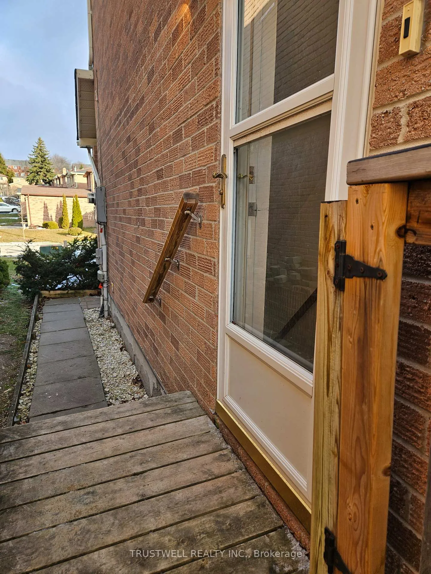 Photo 25 of Unit Bsmt, 37 Woodward Crescent, Ajax, Central — HOMEH