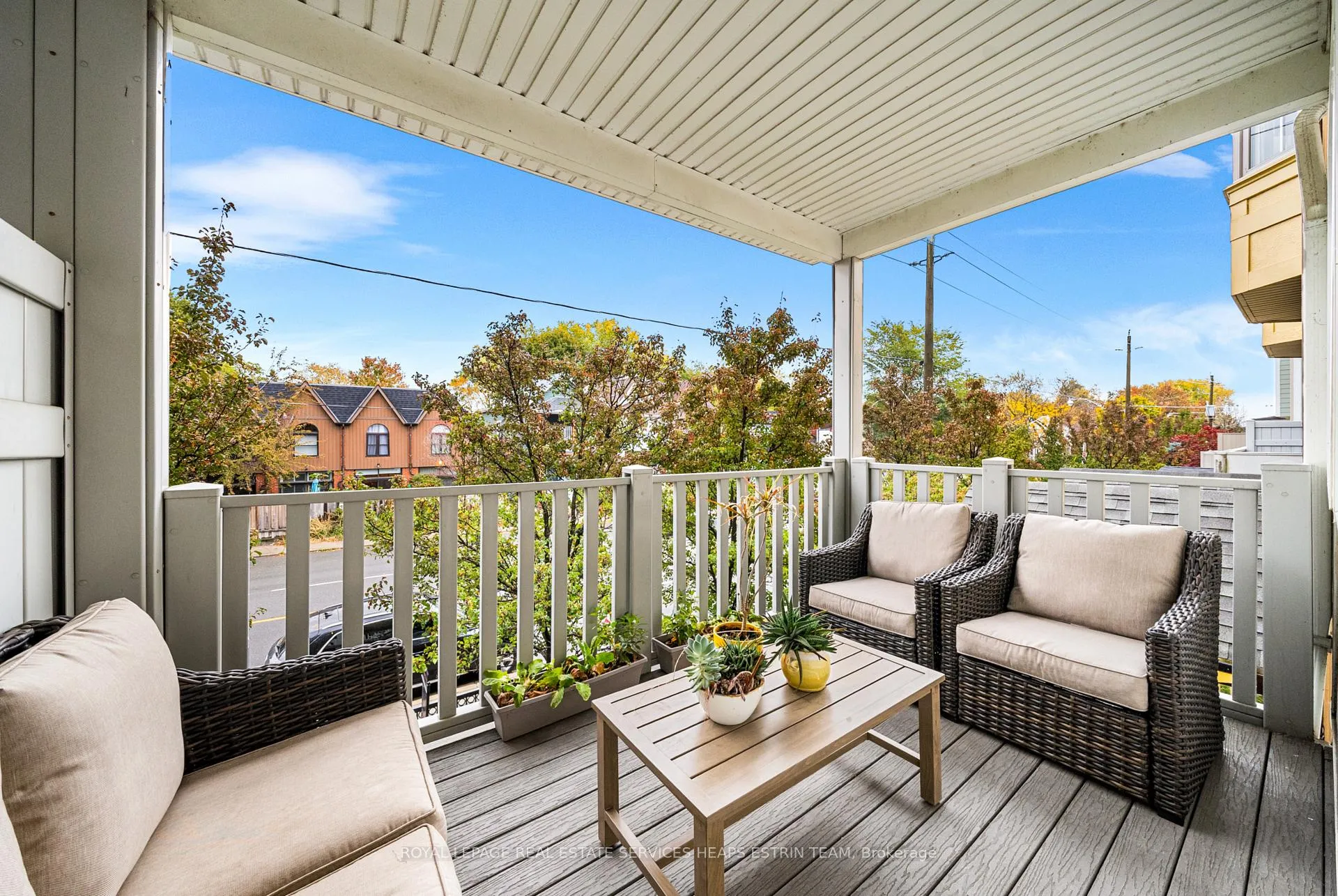 Photo 11 of 84 Woodbine Avenue, Toronto, The Beaches — HOMEH