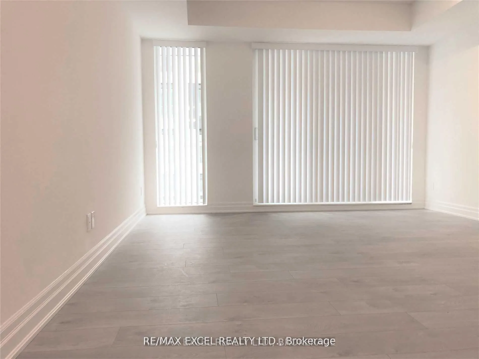 Photo 5 of Unit 703A, 10 Rouge Valley Drive, Markham, Unionville — HOMEH