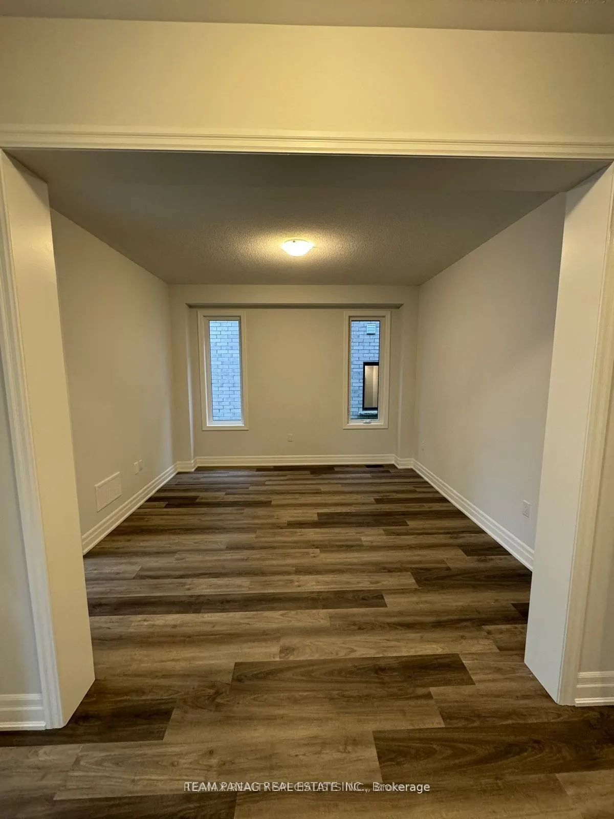Photo 5 of 42 Del Ray Crescent, Wasaga Beach — HOMEH