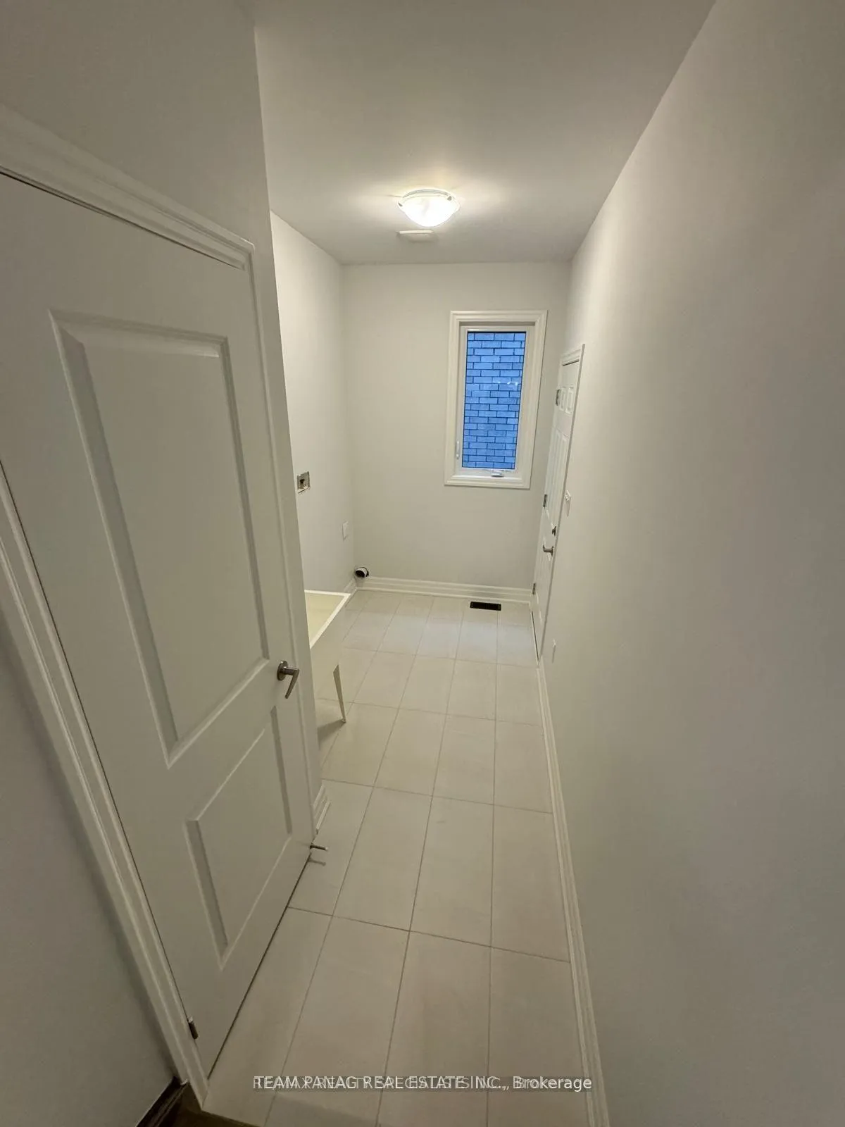 Photo 9 of 42 Del Ray Crescent, Wasaga Beach — HOMEH