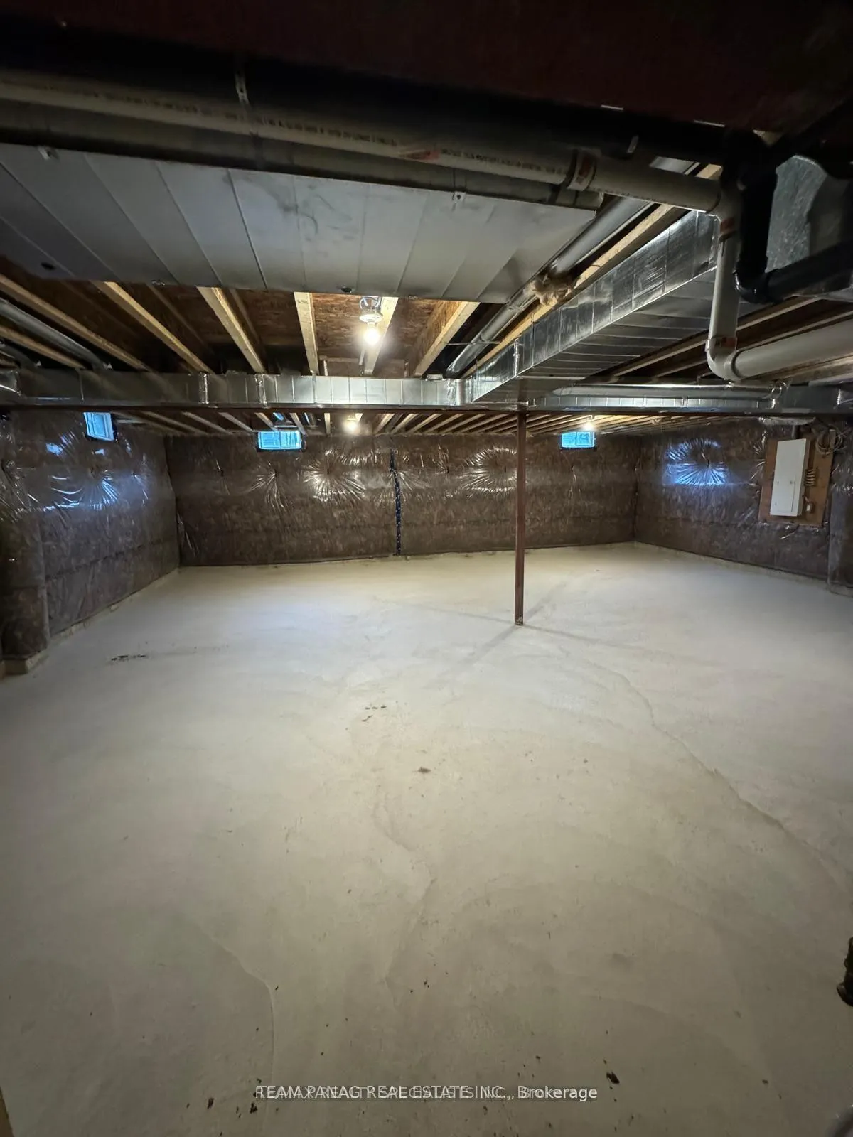 Photo 22 of 42 Del Ray Crescent, Wasaga Beach — HOMEH