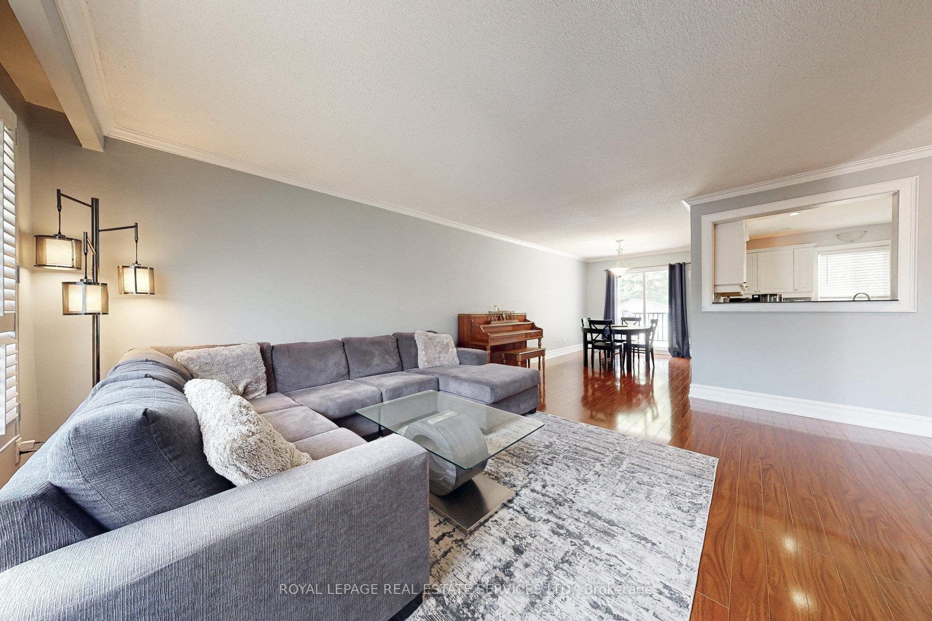 Photo 5 of 163 Connaught Crescent, Caledon, Bolton West — HOMEH