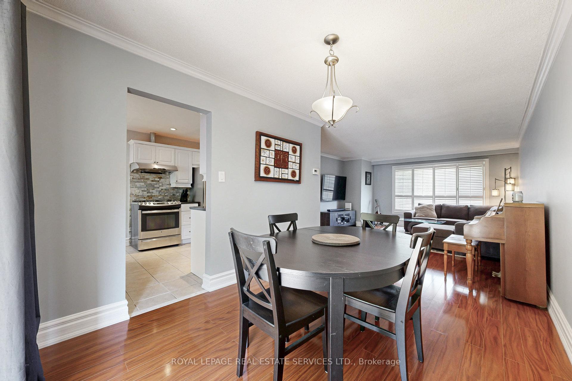 Photo 9 of 163 Connaught Crescent, Caledon, Bolton West — HOMEH