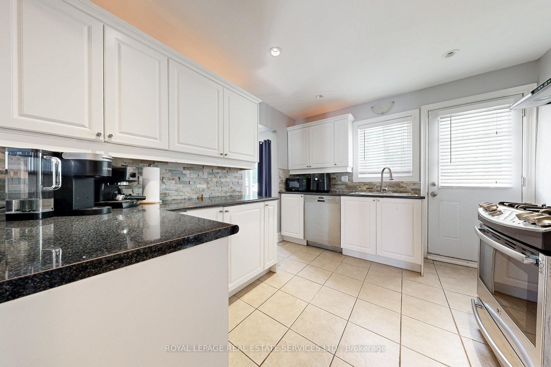 Photo 31 of 163 Connaught Crescent, Caledon, Bolton West — HOMEH