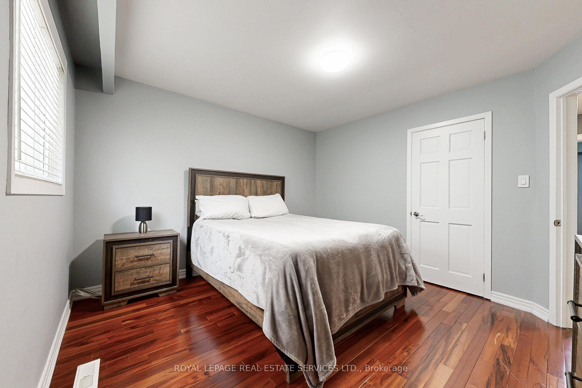 Photo 14 of 163 Connaught Crescent, Caledon, Bolton West — HOMEH
