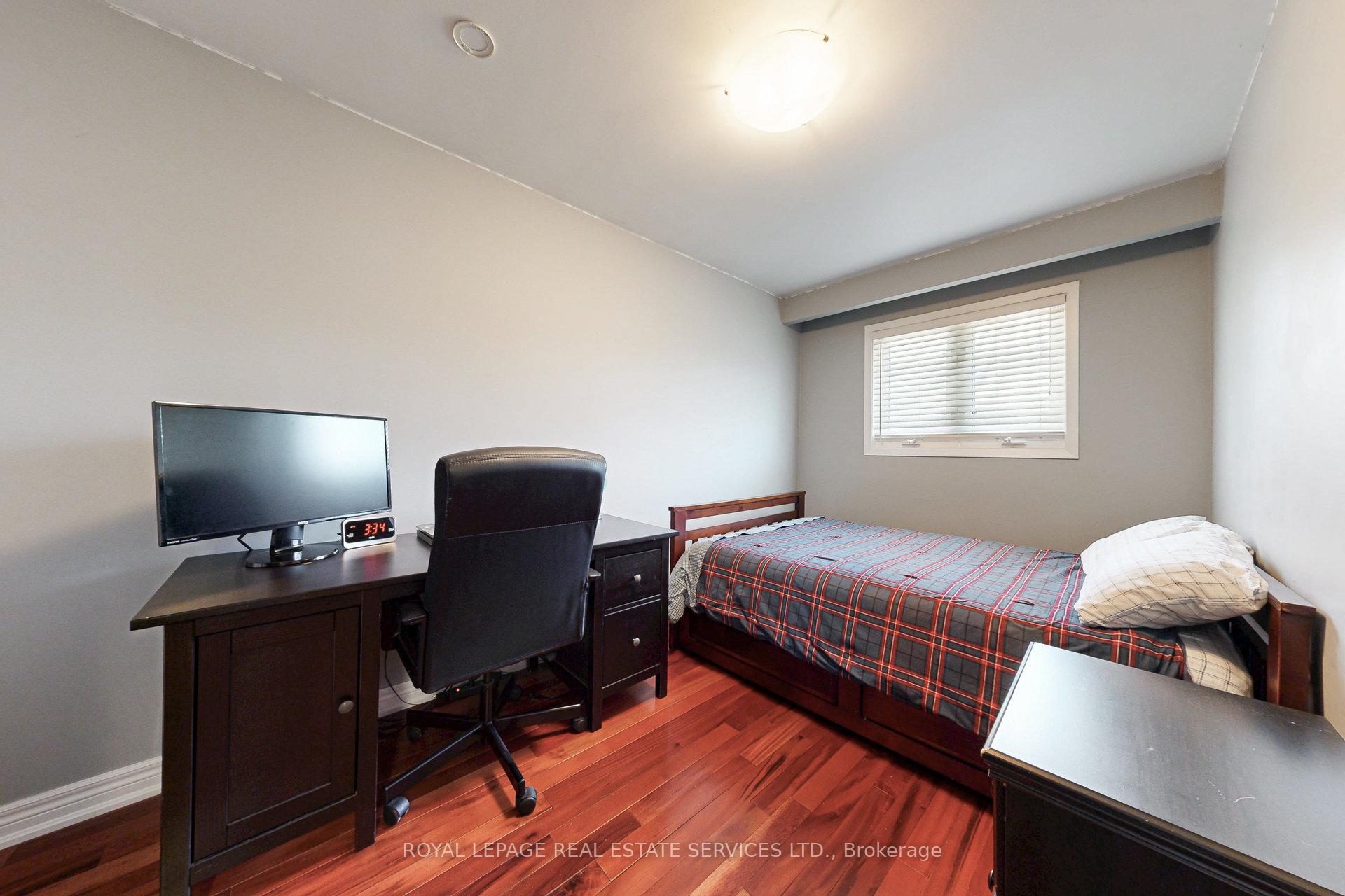 Photo 28 of 163 Connaught Crescent, Caledon, Bolton West — HOMEH