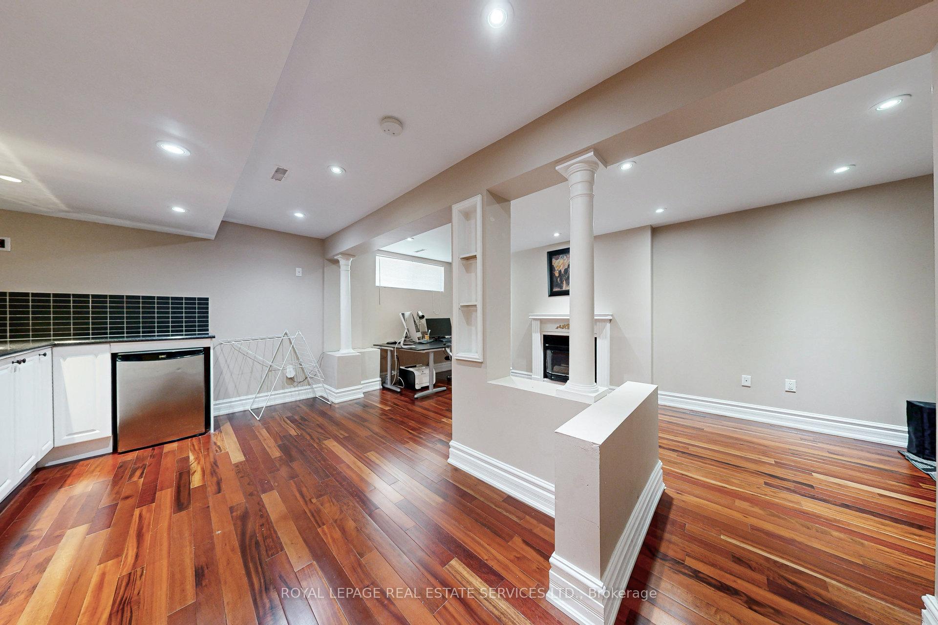 Photo 11 of 163 Connaught Crescent, Caledon, Bolton West — HOMEH