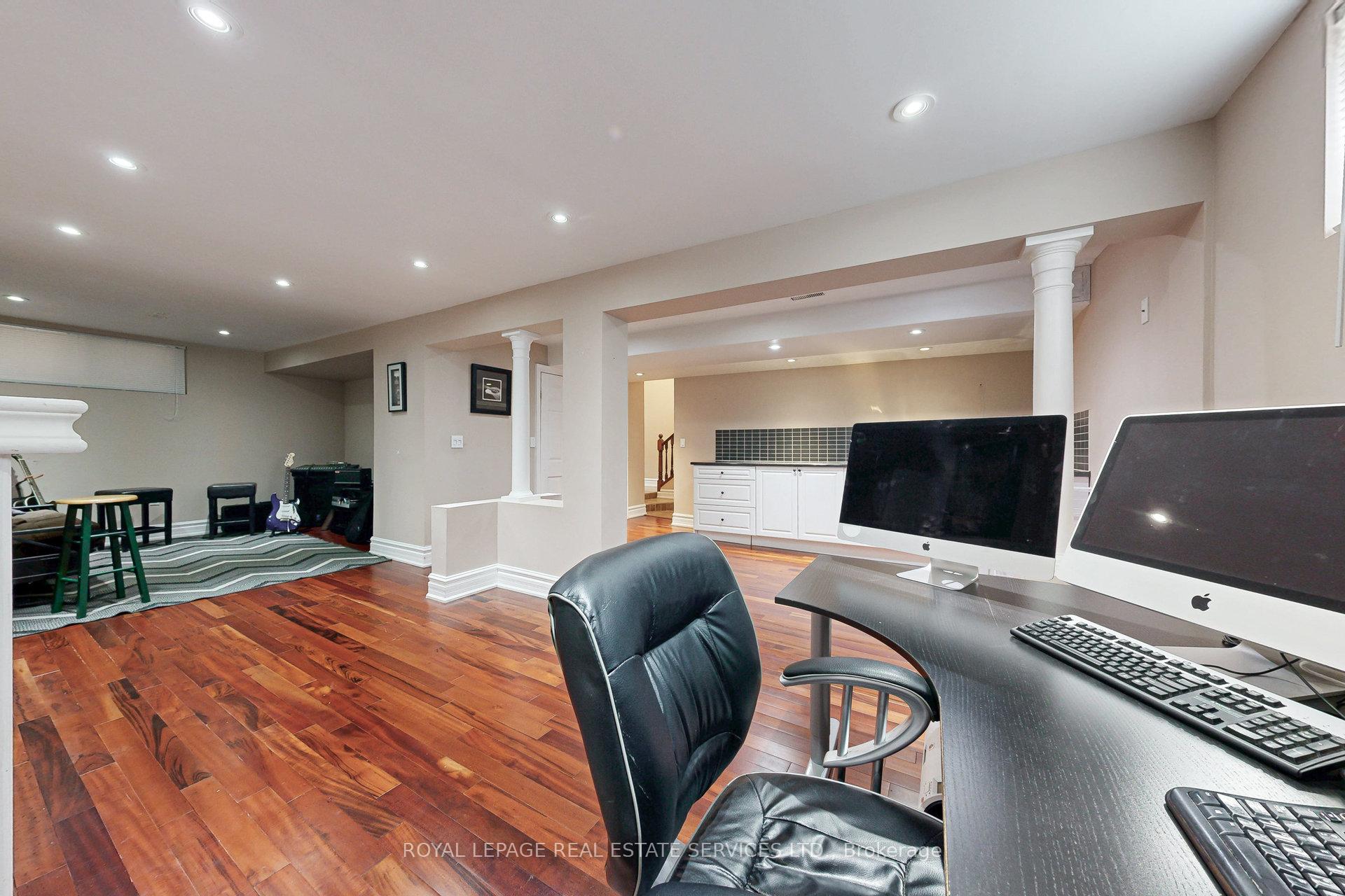 Photo 36 of 163 Connaught Crescent, Caledon, Bolton West — HOMEH