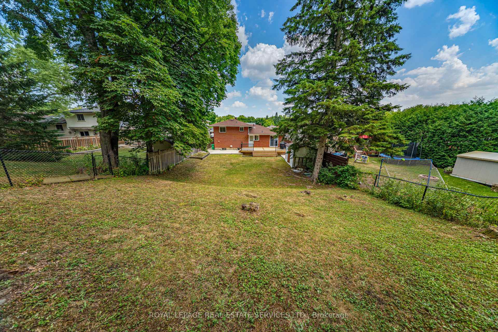 Photo 20 of 163 Connaught Crescent, Caledon, Bolton West — HOMEH