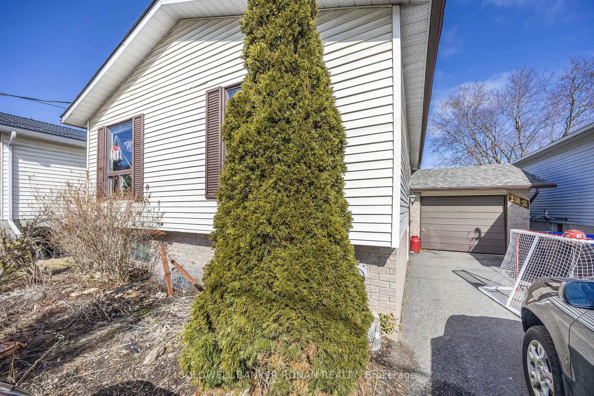 Photo 3 of 142 Queen Street, New Tecumseth, Alliston — HOMEH