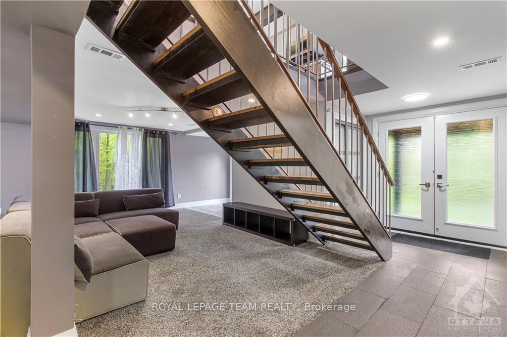 Photo 6 of 149 Pineridge Road, Ottawa, Carp — HOMEH