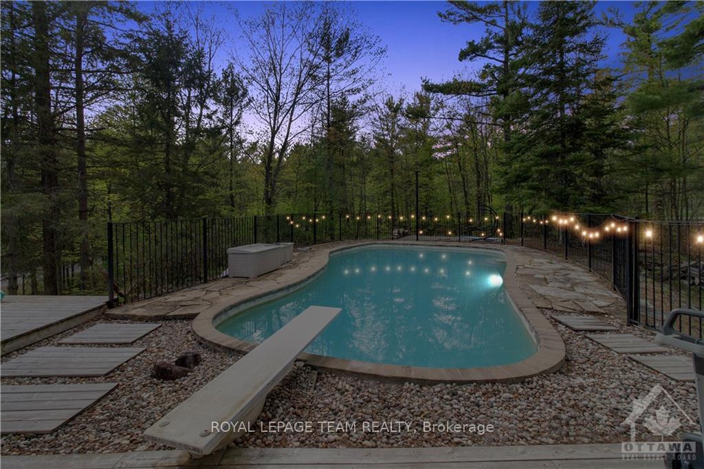 Photo 27 of 149 Pineridge Road, Ottawa, Carp — HOMEH