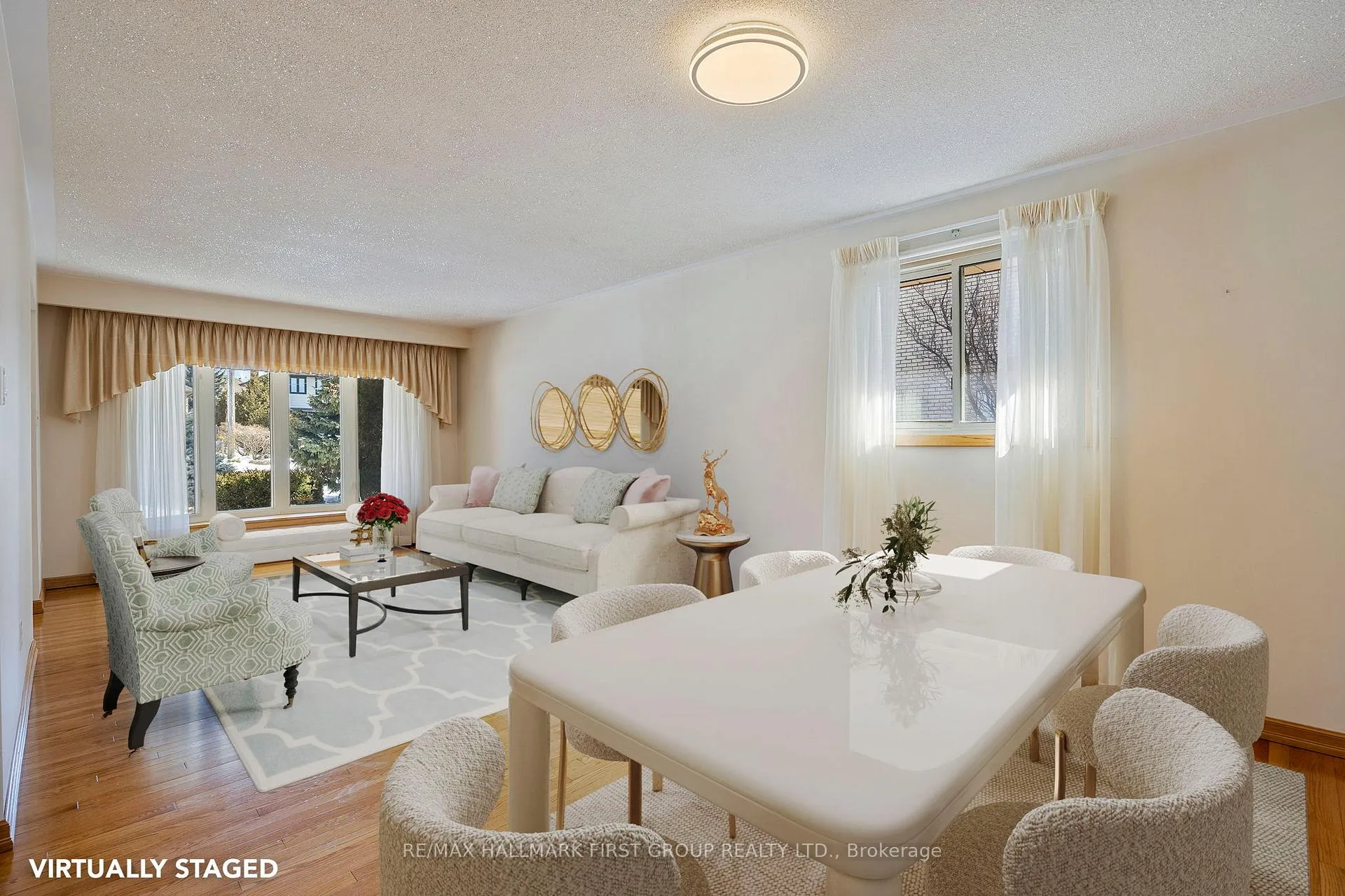 Photo 14 of 102 Applewood Crescent, Whitby, Blue Grass Meadows — HOMEH