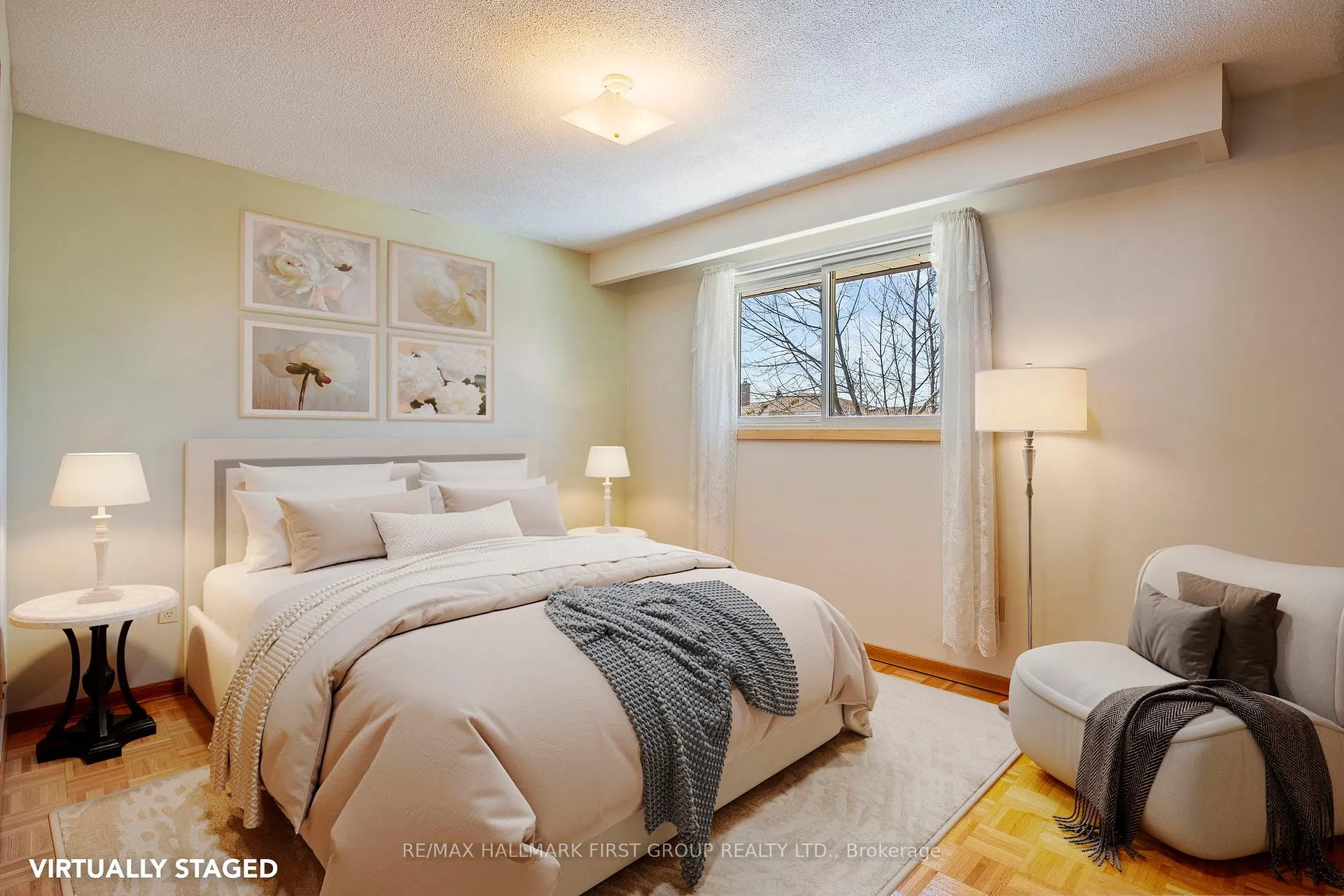 Photo 29 of 102 Applewood Crescent, Whitby, Blue Grass Meadows — HOMEH