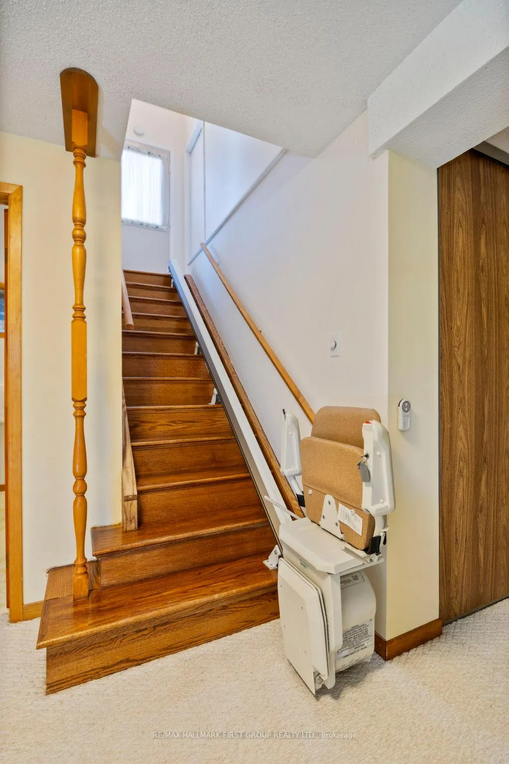 Photo 38 of 102 Applewood Crescent, Whitby, Blue Grass Meadows — HOMEH